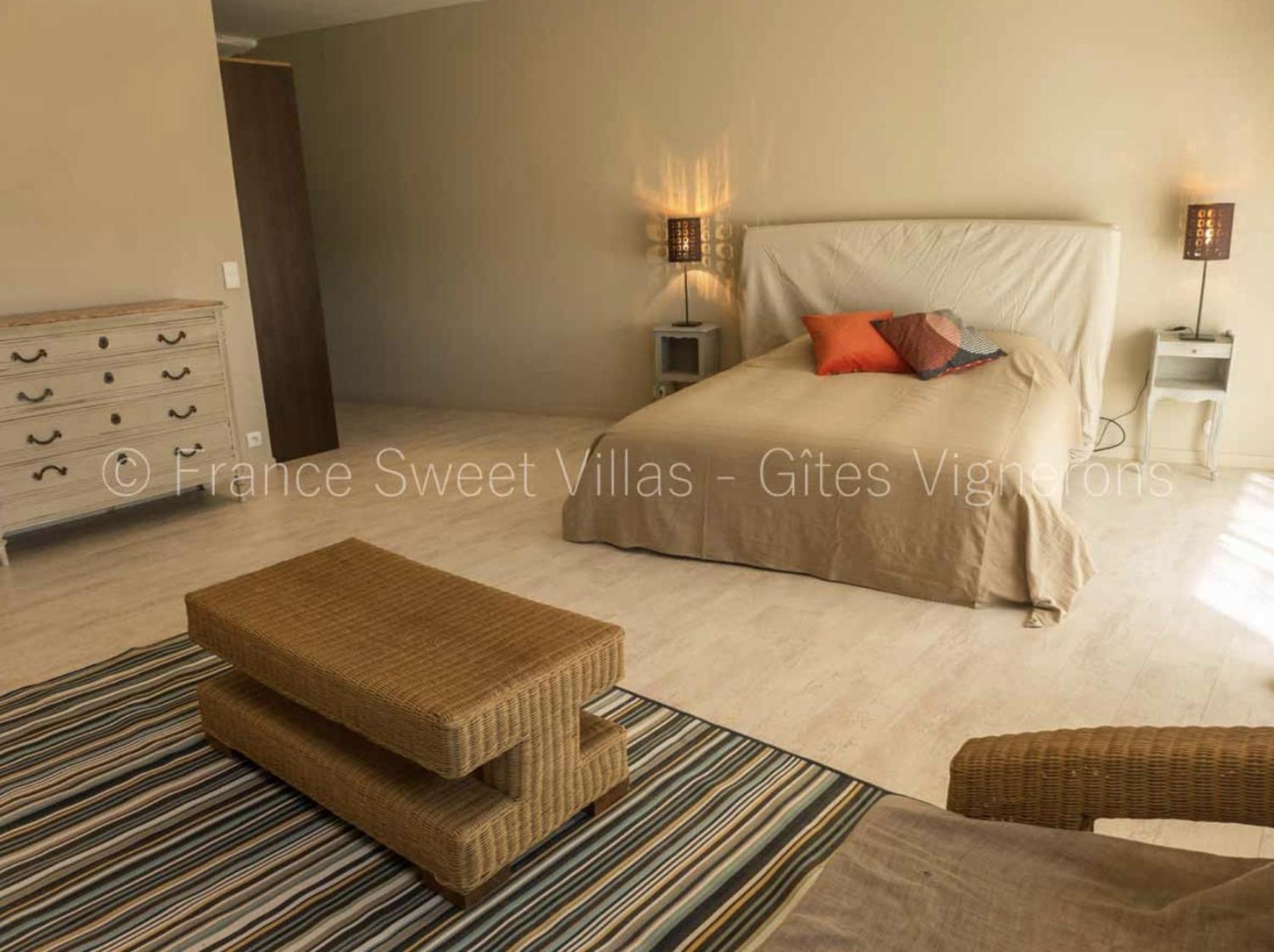 Suite Ou Chambre Privee A La Forge Des Cypres Loupia Buitenkant foto